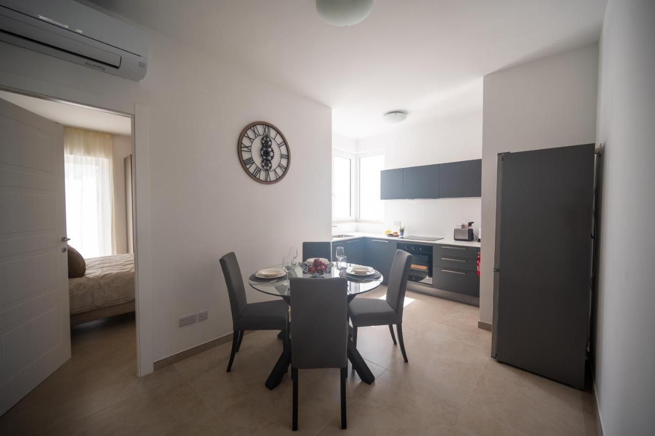 Apartment The Address Seafront With Hot Tub *